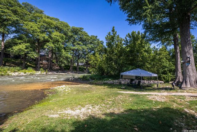 1185 GRUENE RD, New Braunfels, TX 78130