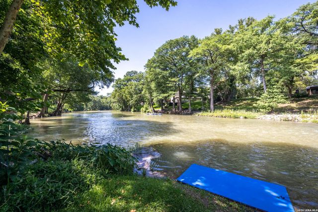 1185 GRUENE RD, New Braunfels, TX 78130