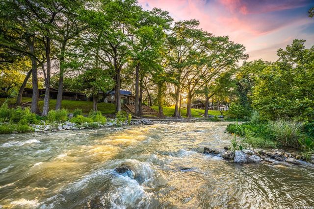 1185 GRUENE RD, New Braunfels, TX 78130