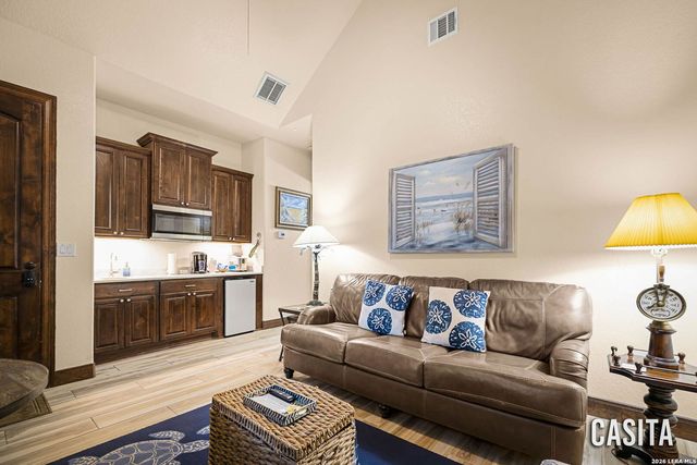 1185 GRUENE RD, New Braunfels, TX 78130