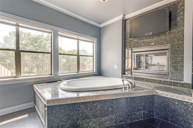 2422 Creekwood Drive, Cedar Hill, TX 75104