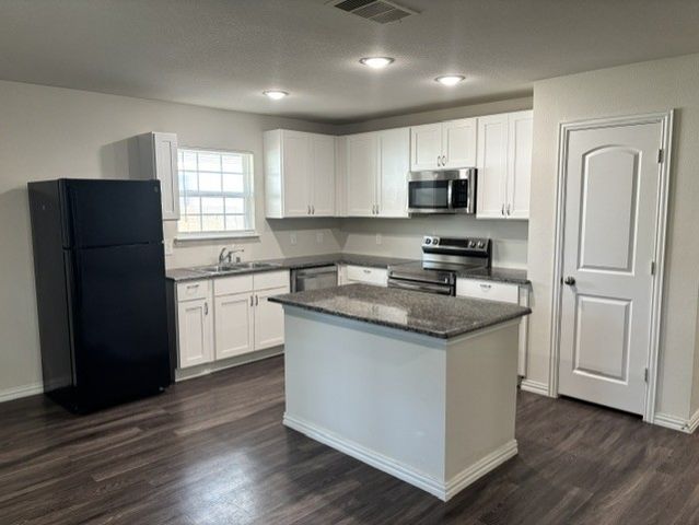 2927 Dorris Street, Dallas, TX 75215