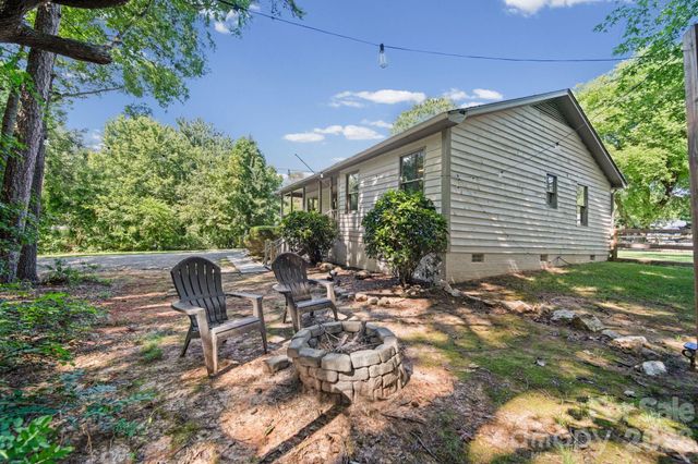 3600 Wonderland Drive, Matthews, NC 28104