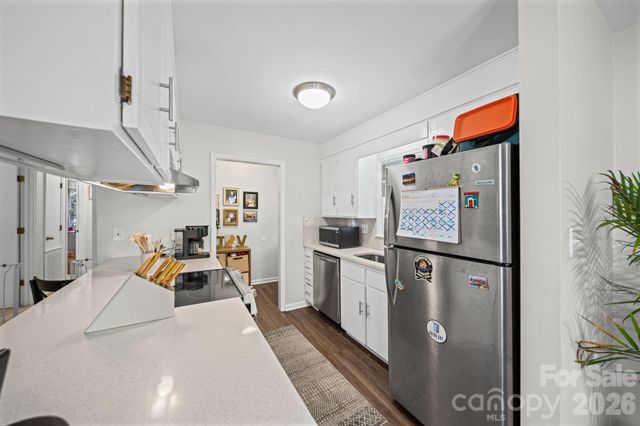 3600 Wonderland Drive, Matthews, NC 28104