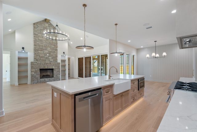 1615 Nantucket Drive, Conway, AR 72034