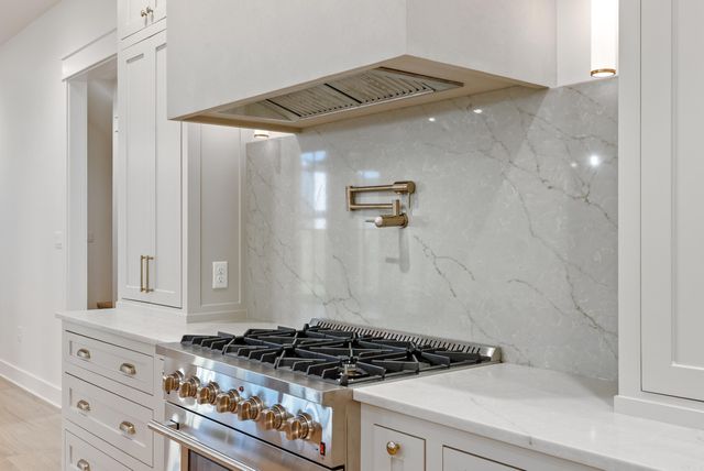 1615 Nantucket Drive, Conway, AR 72034