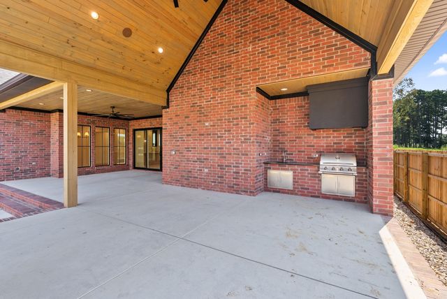 1615 Nantucket Drive, Conway, AR 72034