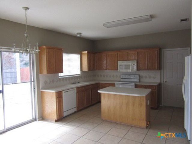3023 Sun Dance Drive, Harker Heights, TX 76548