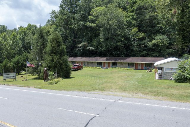 19853 U.S. 64, Murphy, NC 28906