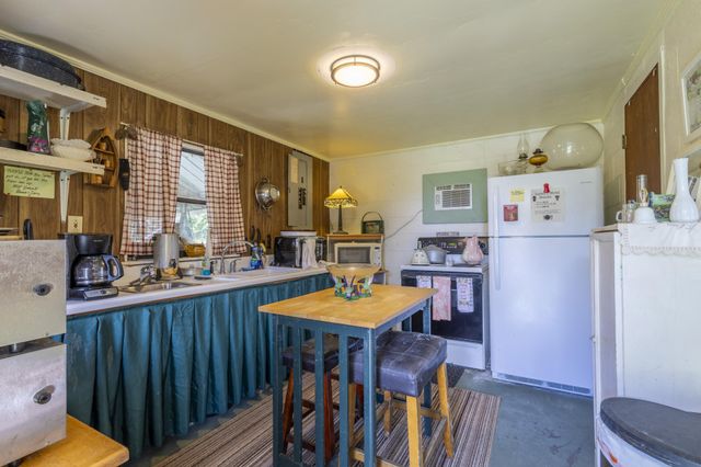 19853 U.S. 64, Murphy, NC 28906