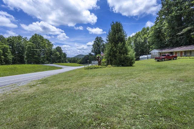 19853 U.S. 64, Murphy, NC 28906