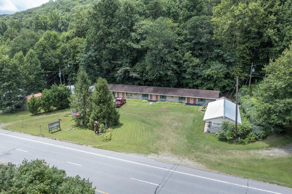 19853 U.S. 64, Murphy, NC 28906