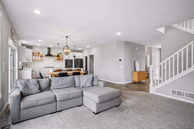 12760 Guadalcanal Street NE, Blaine, MN 55449