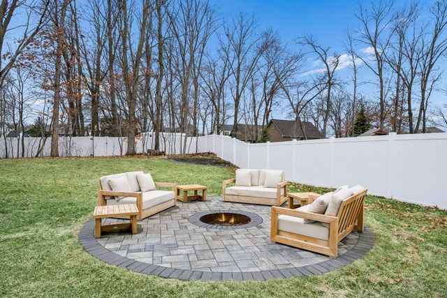 12760 Guadalcanal Street NE, Blaine, MN 55449