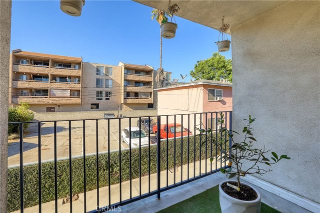 285 S Sierra Madre Boulevard D, Pasadena, CA 91107