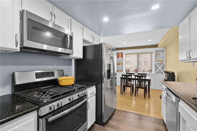 285 S Sierra Madre Boulevard D, Pasadena, CA 91107