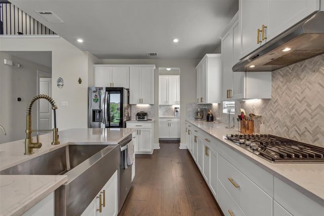 209 Azalea Springs RD, Liberty Hill, TX 78642