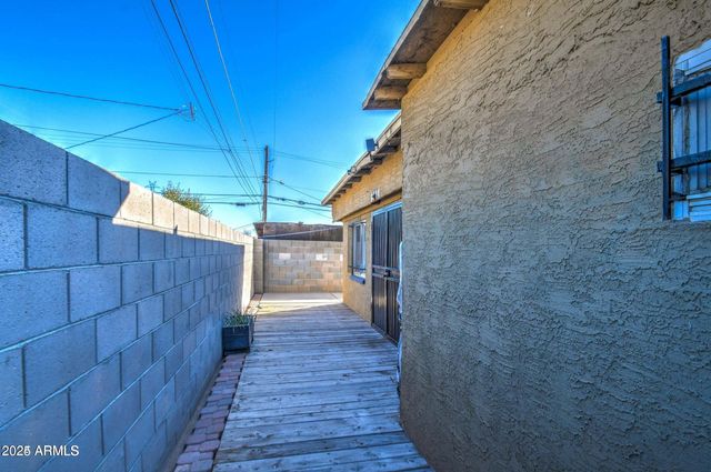 2108 W HADLEY Street, Phoenix, AZ 85009