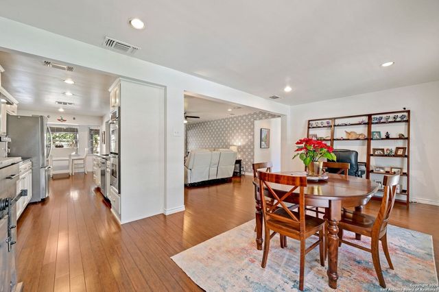 133 Garrapata Ln, San Antonio, TX 78232