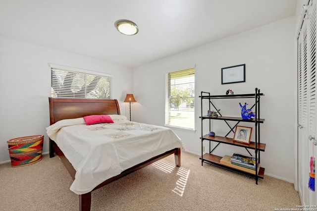 133 Garrapata Ln, San Antonio, TX 78232