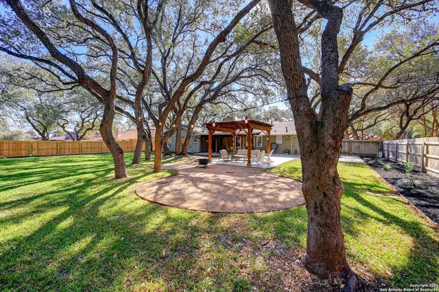 133 Garrapata Ln, San Antonio, TX 78232