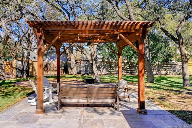 133 Garrapata Ln, San Antonio, TX 78232