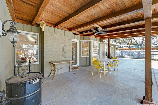 133 Garrapata Ln, San Antonio, TX 78232