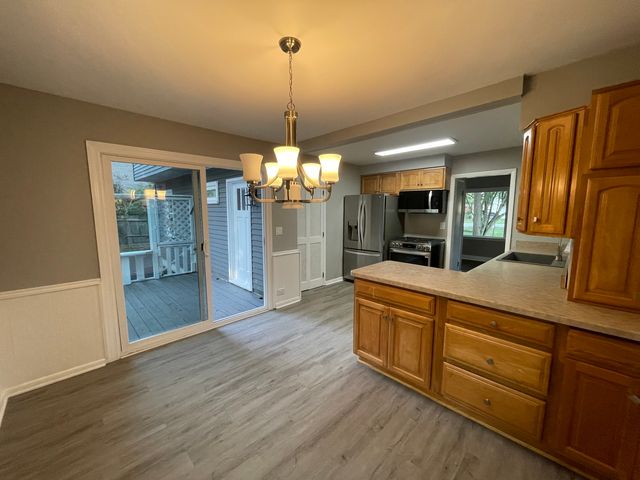 3s284 Patterman Road, Warrenville, IL 60555