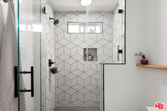 12816 Waddell Street, Valley Village, CA 91607