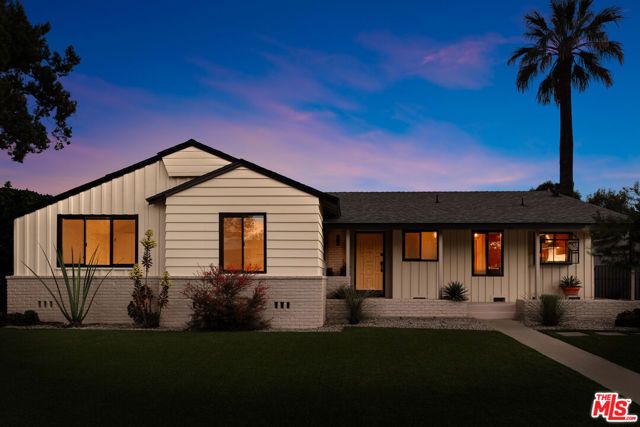 12816 Waddell Street, Valley Village, CA 91607