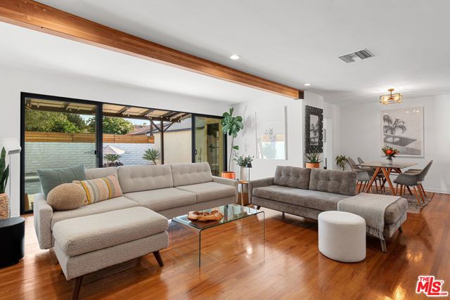 12816 Waddell Street, Valley Village, CA 91607