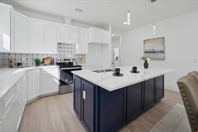 120 Running Deer Road, Mabank, TX 75156