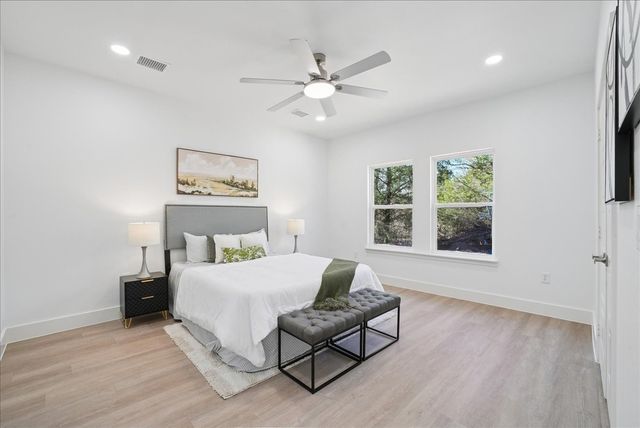 120 Running Deer Road, Mabank, TX 75156