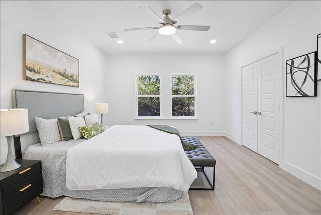 120 Running Deer Road, Mabank, TX 75156