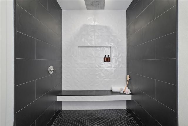 120 Running Deer Road, Mabank, TX 75156