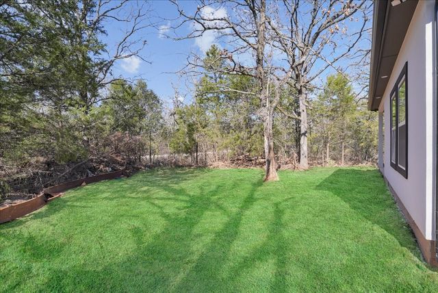 120 Running Deer Road, Mabank, TX 75156