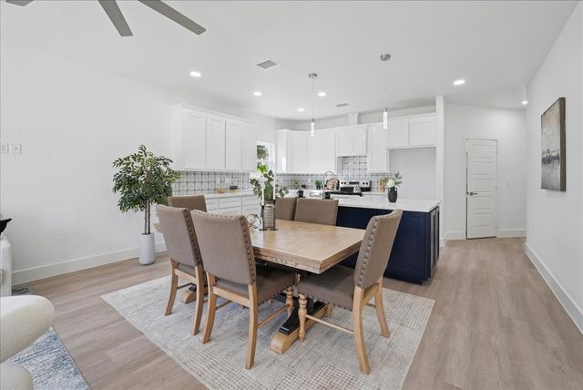 120 Running Deer Road, Mabank, TX 75156