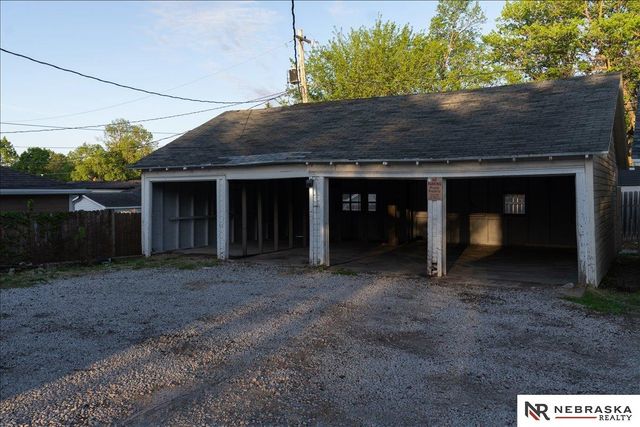 1315 S 33rd Street, Lincoln, NE 68510