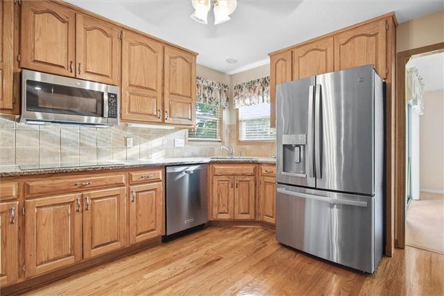22808 E 28th Street Court, Blue Springs, MO 64015