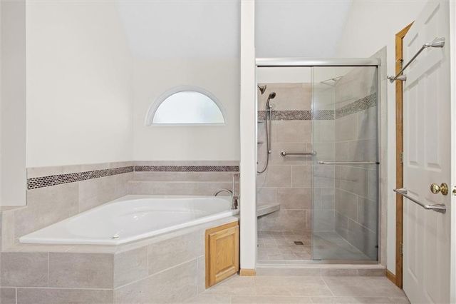 22808 E 28th Street Court, Blue Springs, MO 64015