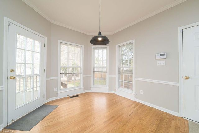 6025 Fording Creek Lane, Kernersville, NC 27284