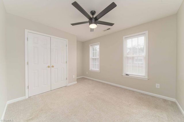 6025 Fording Creek Lane, Kernersville, NC 27284