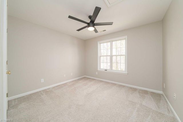 6025 Fording Creek Lane, Kernersville, NC 27284