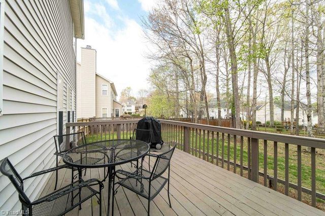 6025 Fording Creek Lane, Kernersville, NC 27284