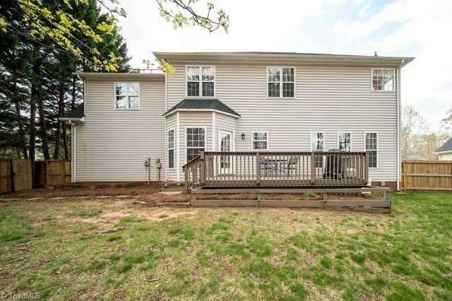 6025 Fording Creek Lane, Kernersville, NC 27284