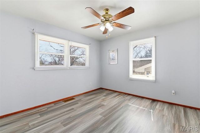 10129 Ventura Drive, St Louis, MO 63136