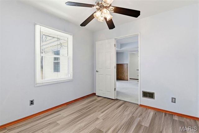 10129 Ventura Drive, St Louis, MO 63136