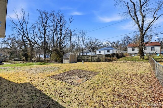 10129 Ventura Drive, St Louis, MO 63136