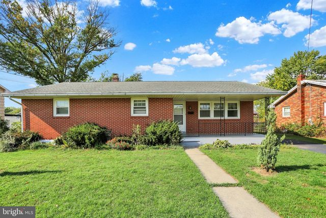 211 E RACE ST, Fleetwood, PA 19522