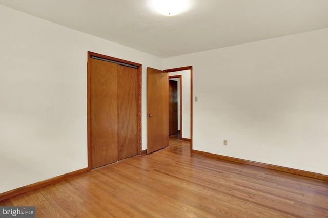211 E RACE ST, Fleetwood, PA 19522